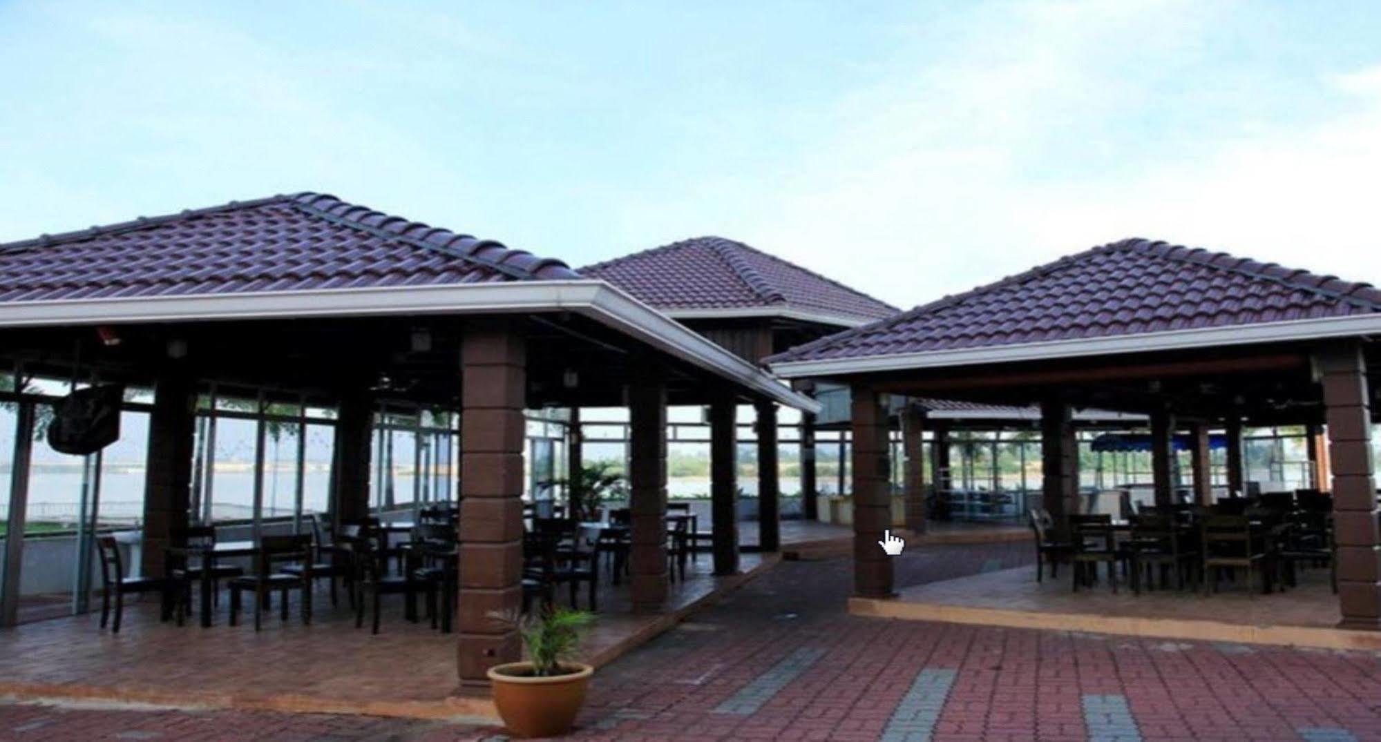 Felda Residence Kuala Terengganu Eksteriør bilde